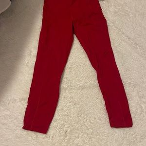 Lululemon Align High Ride Crop with pockets 21”.  Clean, Smoke Free Home